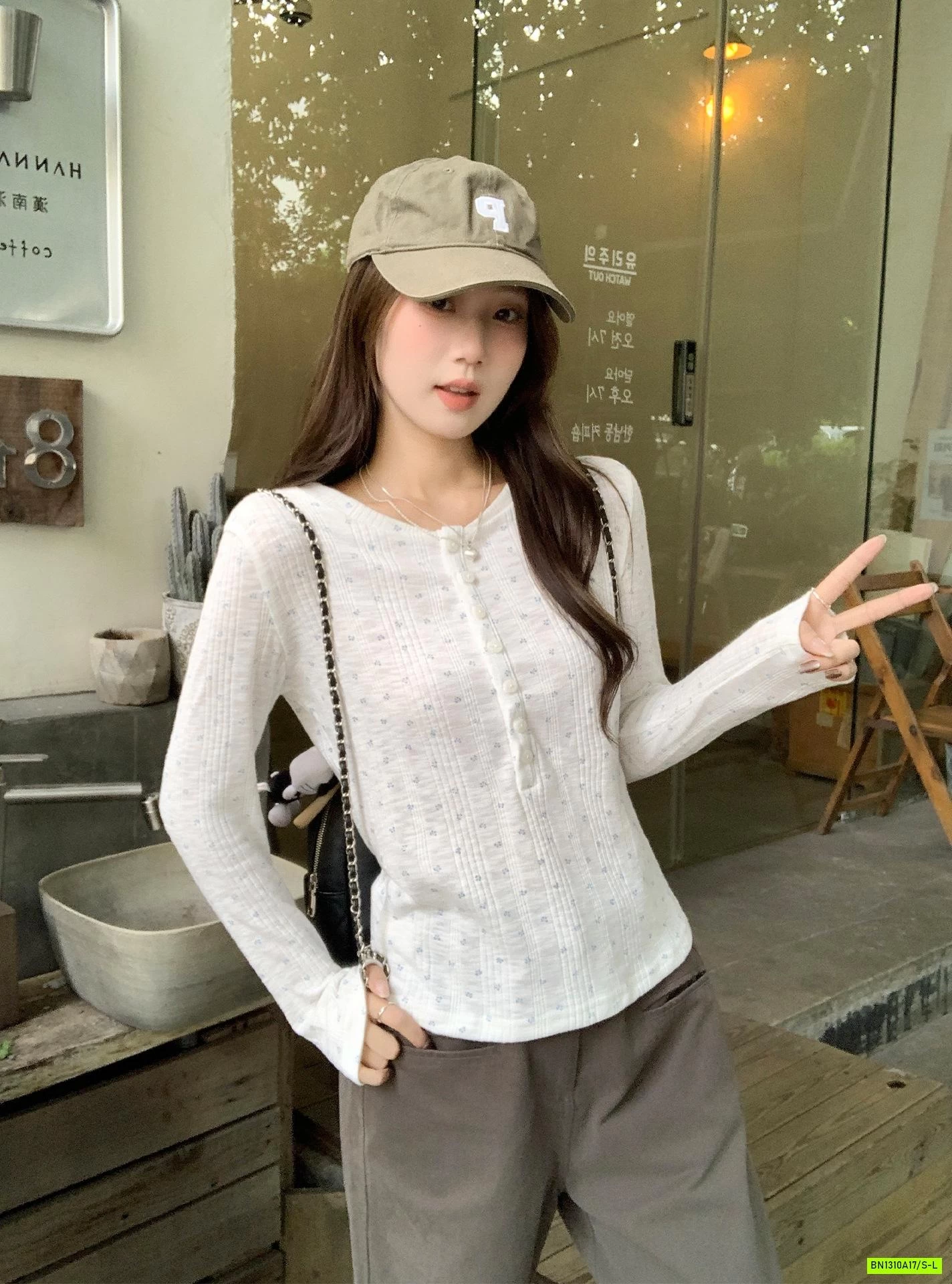 ÁO THUN HOA NHÍ CÚC NGỰC