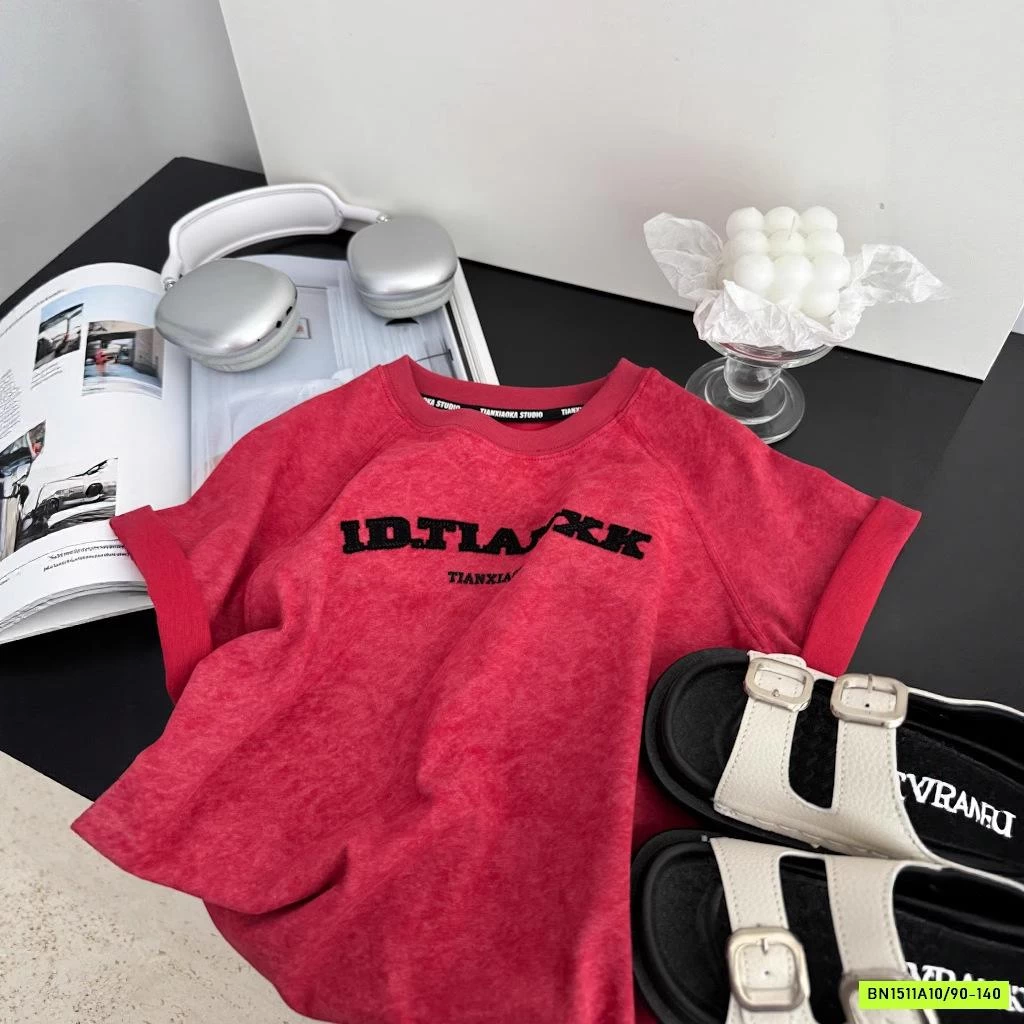 ÁO THUN THÊU CHỮ NGỰC