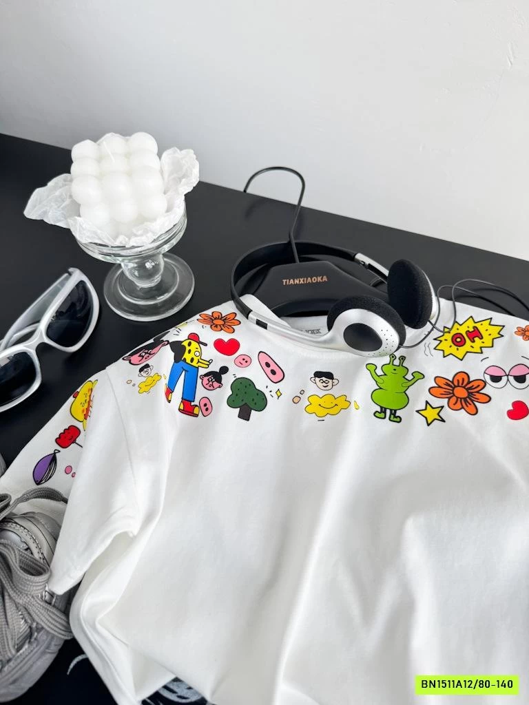 ÁO THUN IN HÌNH VIỀN CỔ