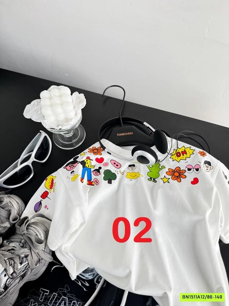 ÁO THUN IN HÌNH VIỀN CỔ