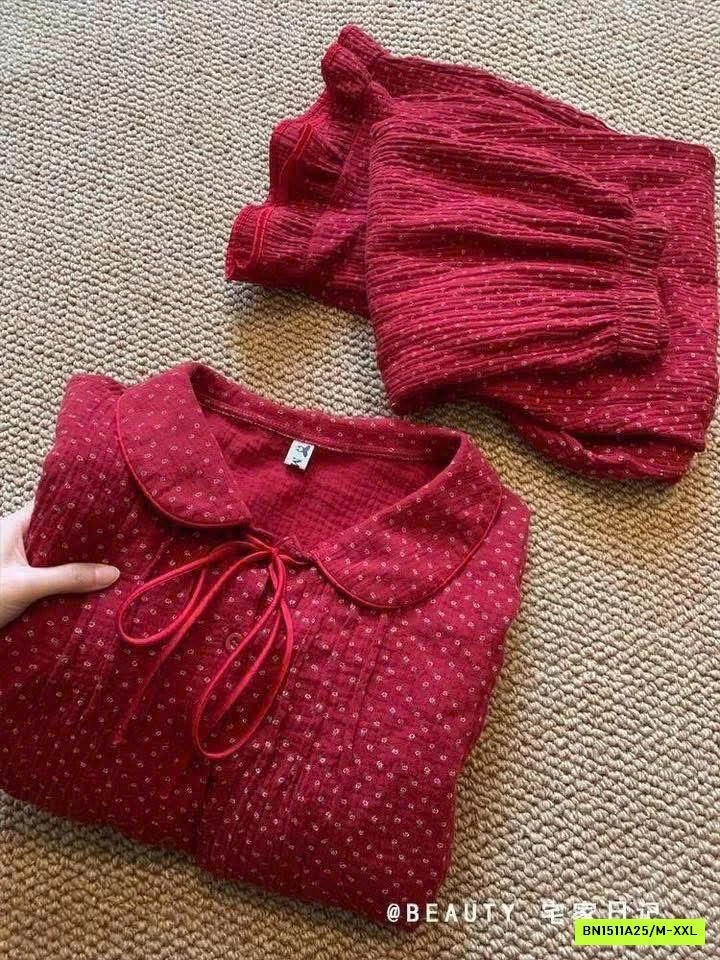 BỘ NGỦ ĐỎ CHẤM BI CỔ SEN