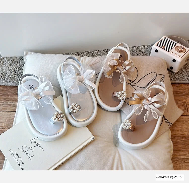 SANDAL XỎ NGÓN NƠ VOAN