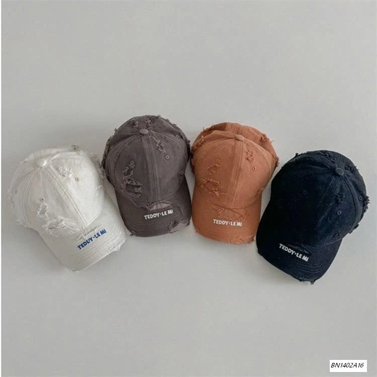 MŨ KẾT THÊU CHỮ RÁCH CÁ TÍNH