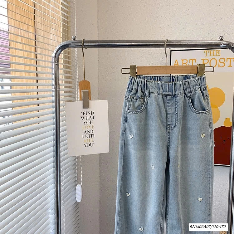 JEANS SUÔNG THÊU TRÁI TIM SZ ĐẠI