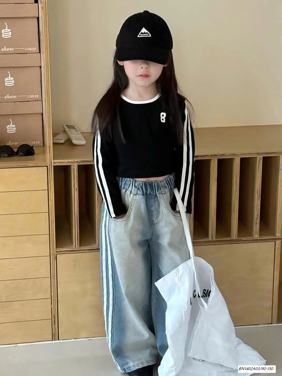 CROPTOP SỌC VAI THỂ THAO