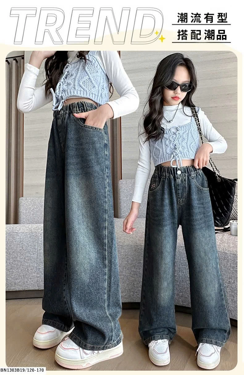 QUẦN JEAN SUÔNG ĐẬM TÚI NƠ HỒNG