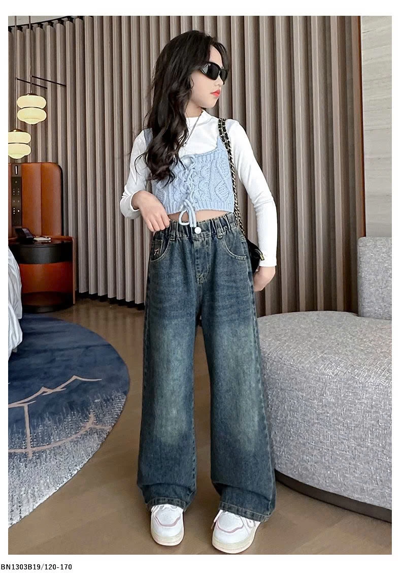 QUẦN JEAN SUÔNG ĐẬM TÚI NƠ HỒNG