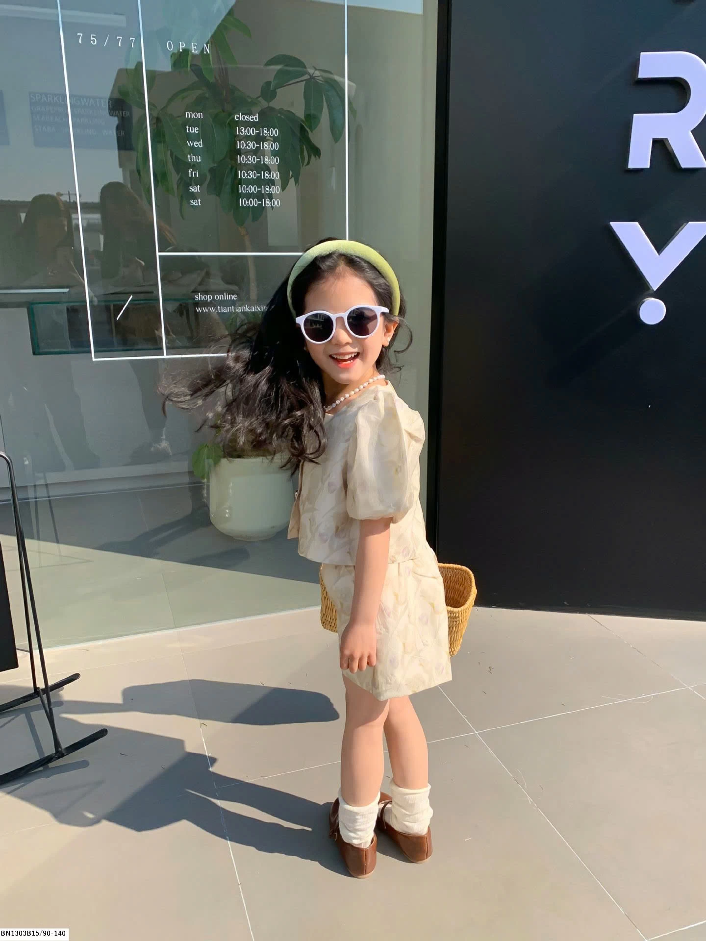 SÉT BỘ HOA CỘC TAY BÉ GÁI