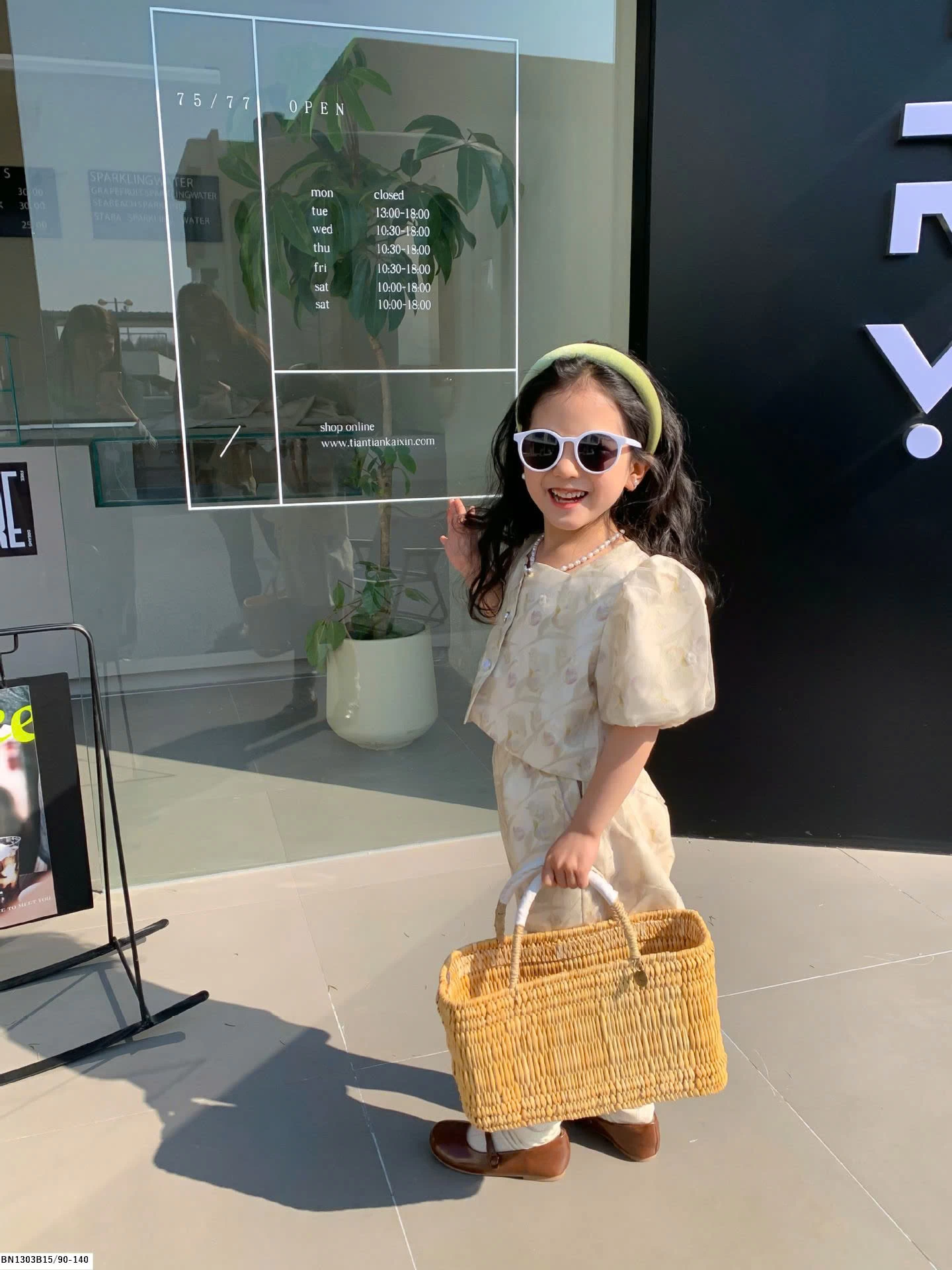 SÉT BỘ HOA CỘC TAY BÉ GÁI