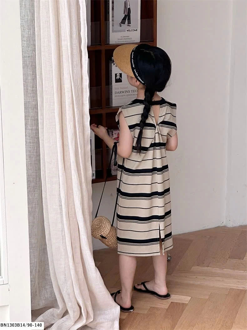 ĐẦM COTTON KẺ NGANG XOẮN LƯNG