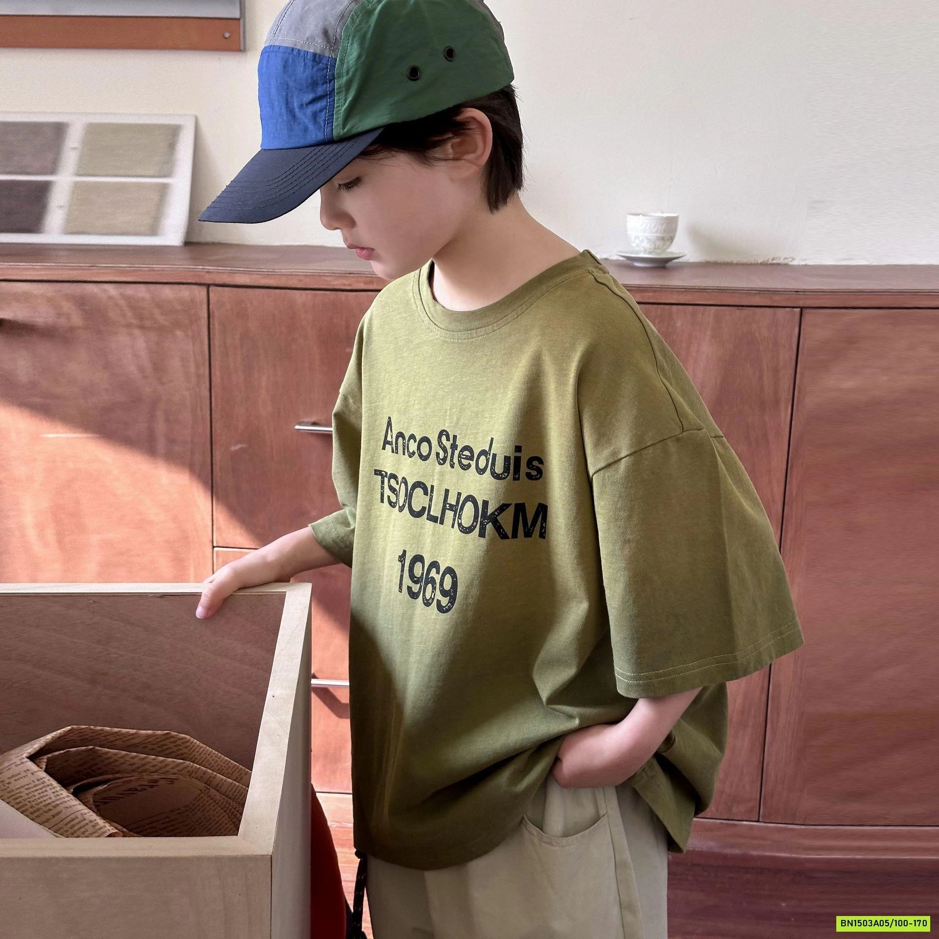 ÁO RÊU LOANG IN CHỮ