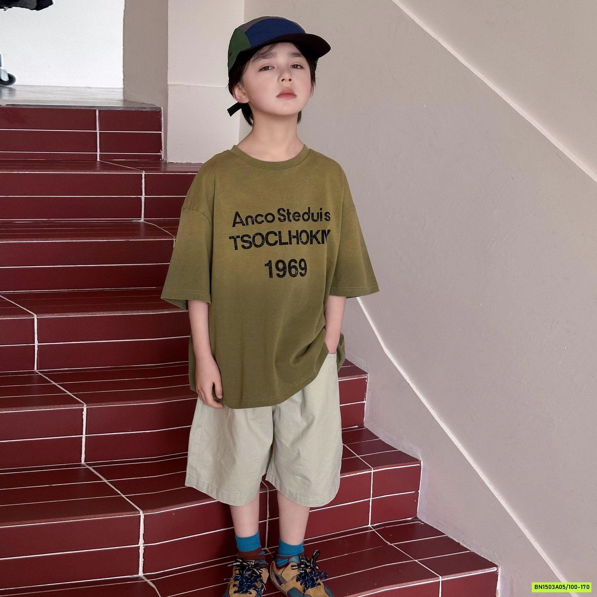 ÁO RÊU LOANG IN CHỮ