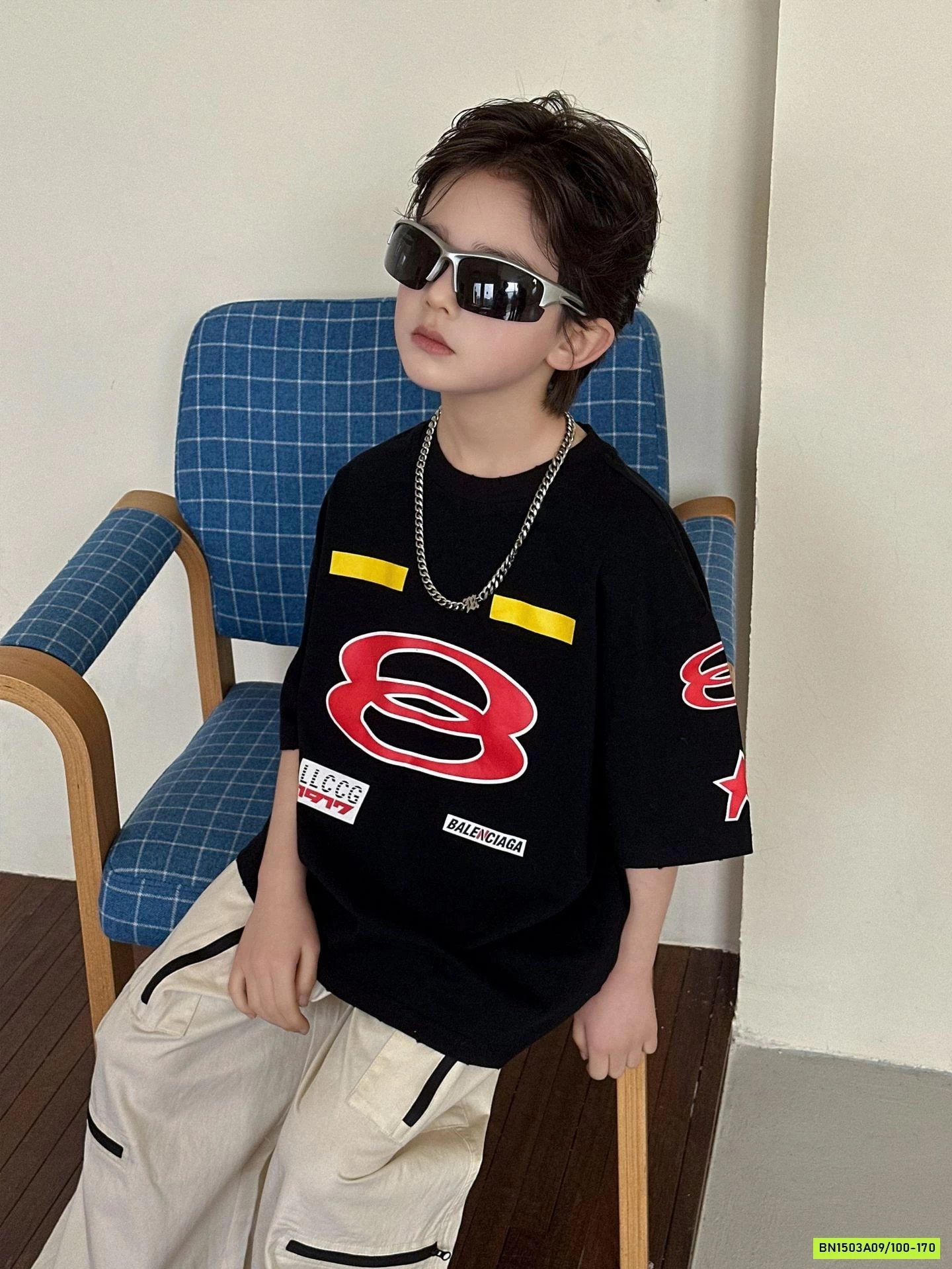 ÁO THUN ĐEN SỐ 8