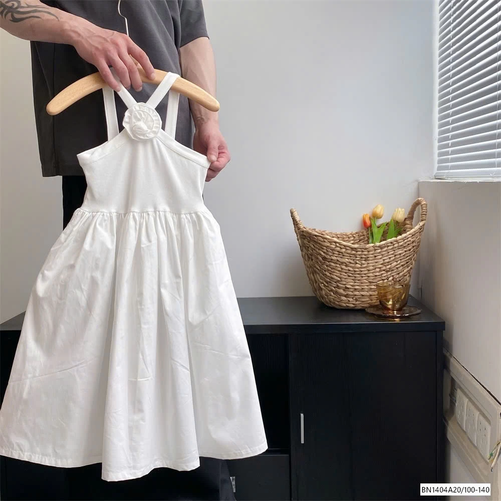 ĐẦM CỔ YẾM GẮN HOA