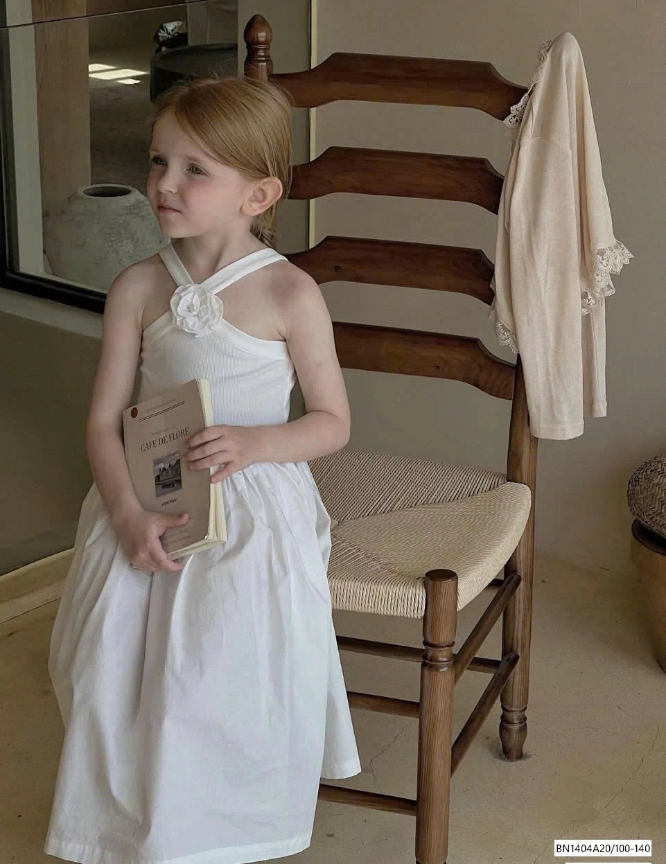 ĐẦM CỔ YẾM GẮN HOA