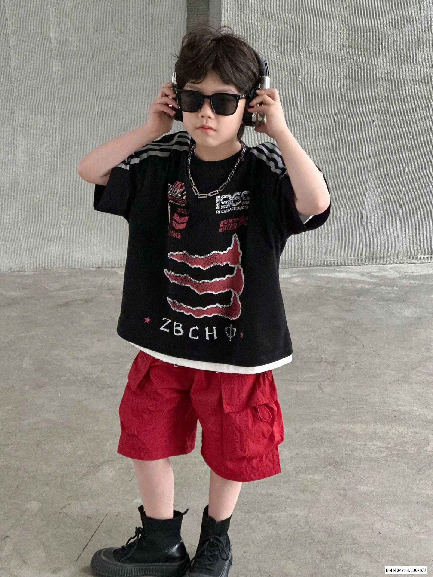 SÉT ÁO ĐEN MIX SHORT ĐỎ