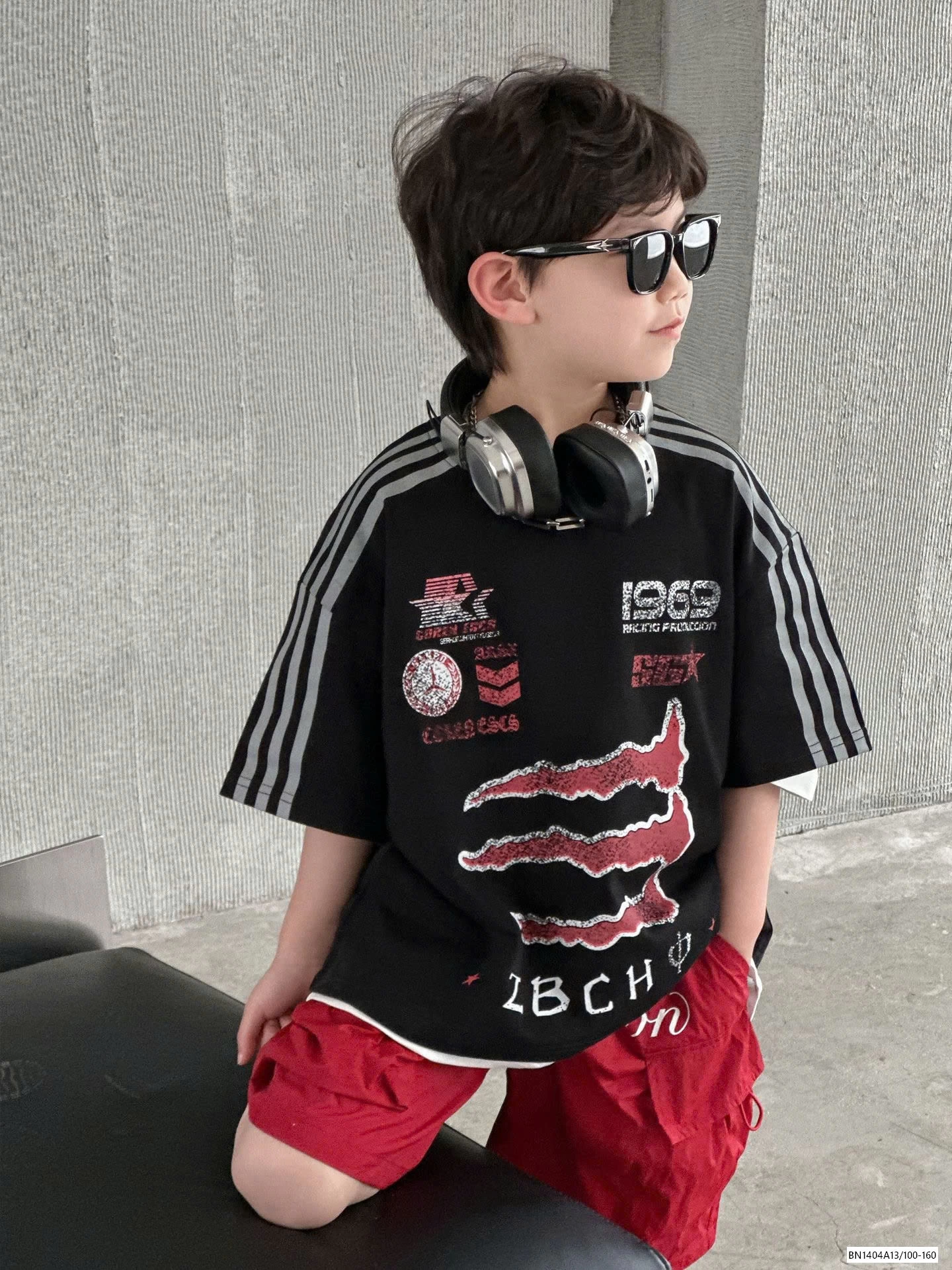 SÉT ÁO ĐEN MIX SHORT ĐỎ