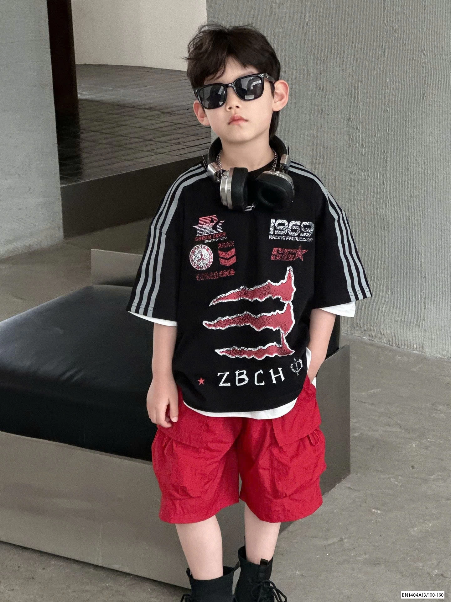 SÉT ÁO ĐEN MIX SHORT ĐỎ