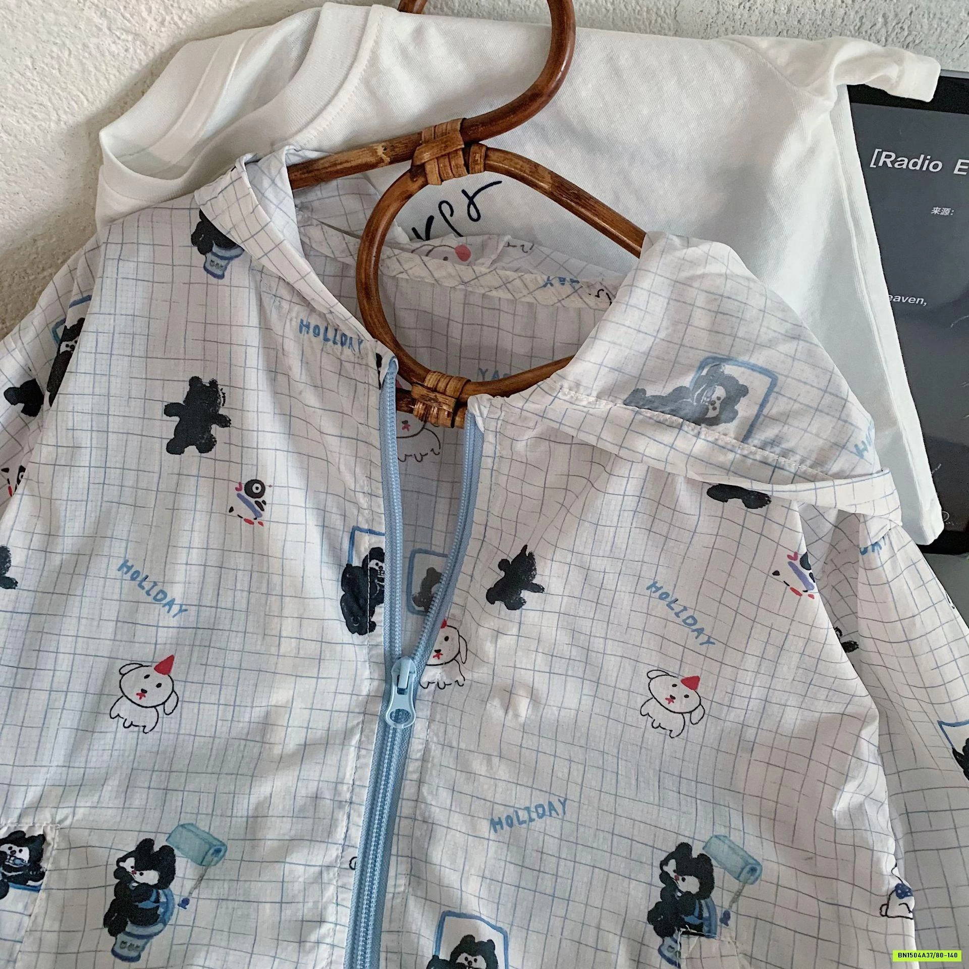 KHOÁC GIÓ TENCEL CHỐNG NẮNG HOẠT HÌNH