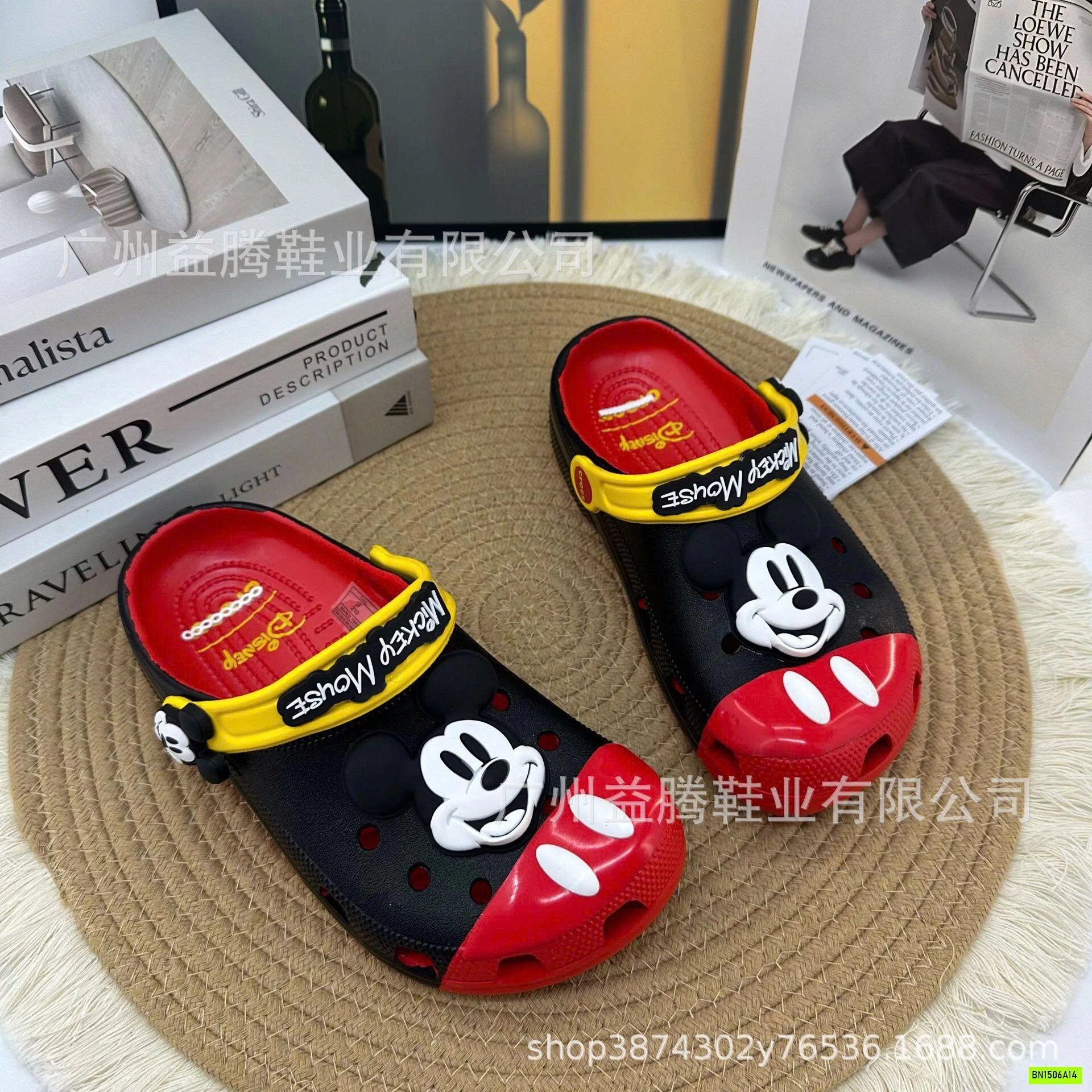 CROCS MICKEY ĐỎ
