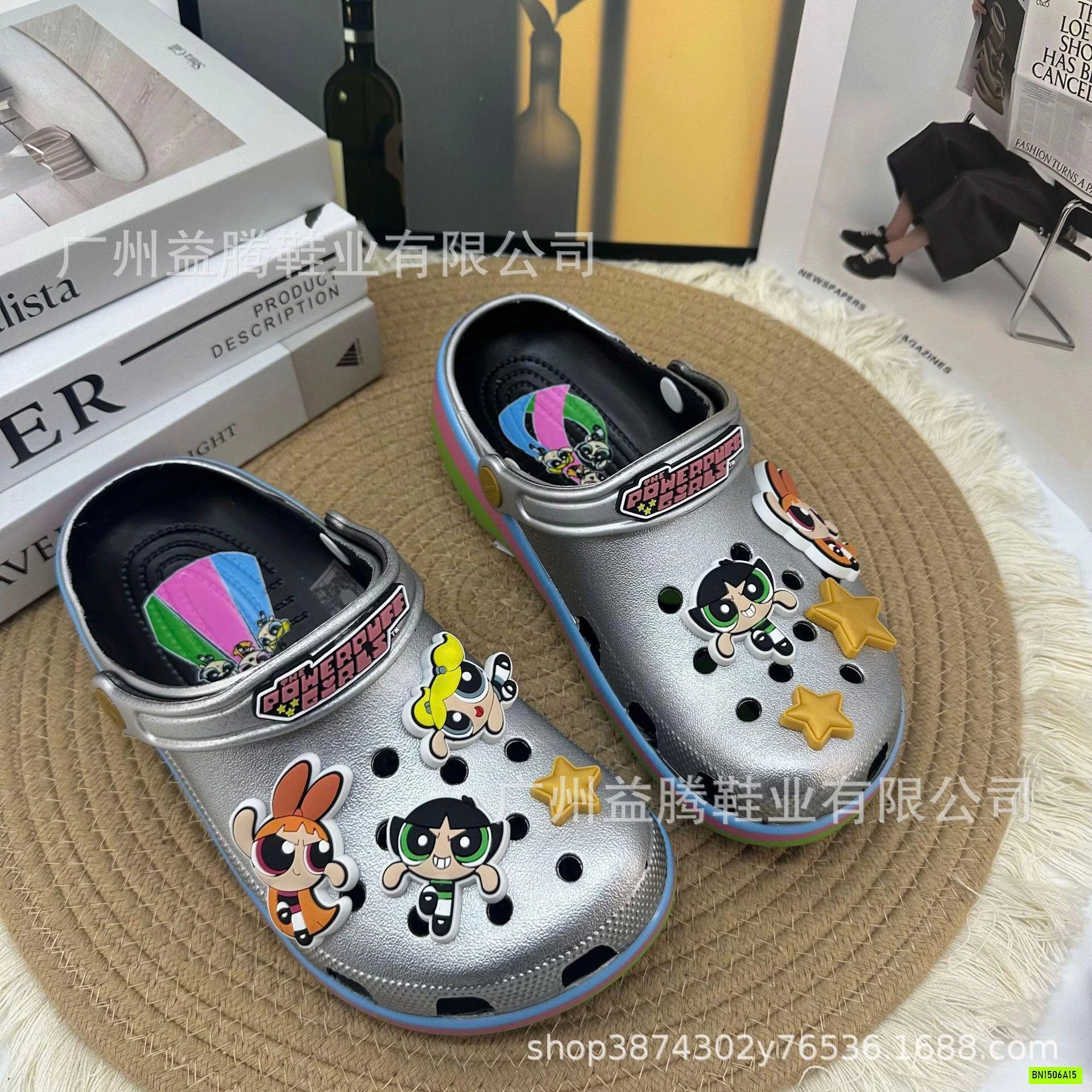 CROCS POWERPUFF GIRLS SIÊU XỊN