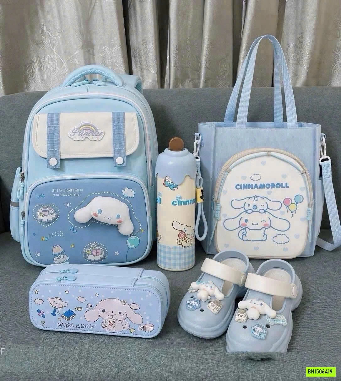 BÌNH NƯỚC SANRIO