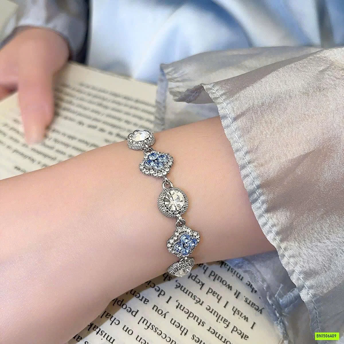 LẮC CHARM GOLICC