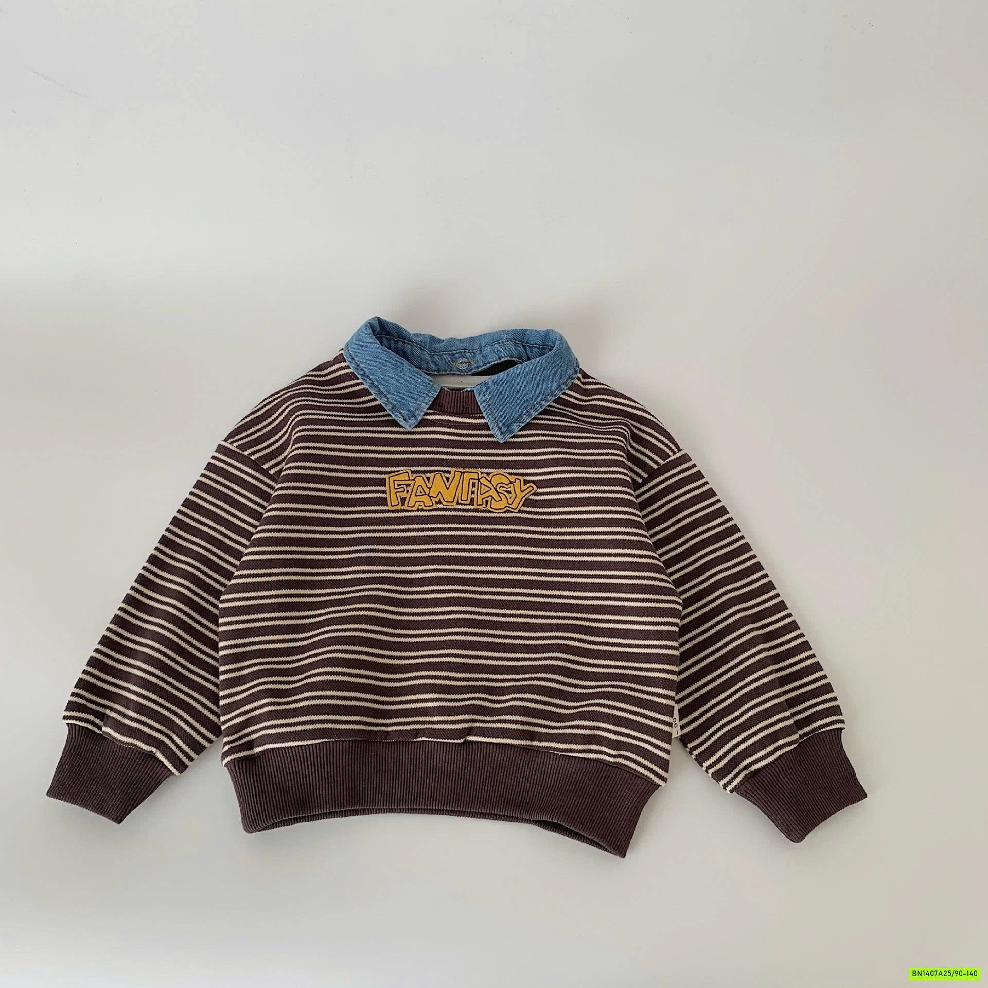 ÁO NỈ KẺ CỔ BẺ PHỐI JEANS