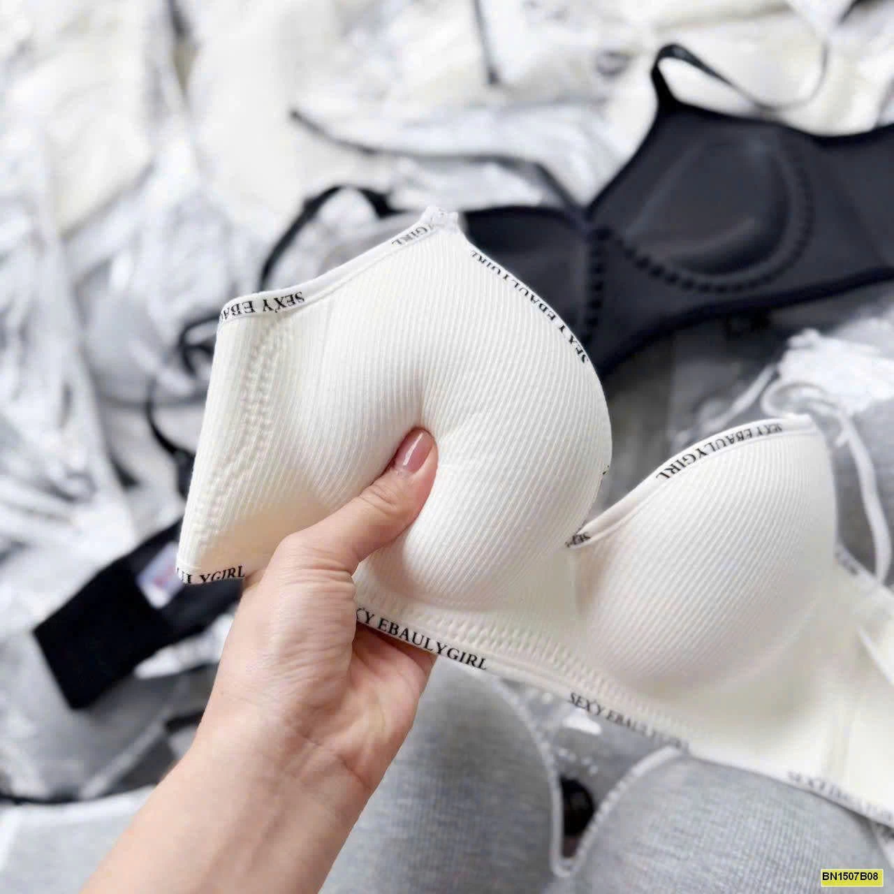 ÁO BRA VIỀN CHỮ KO GỌNG