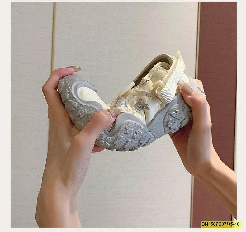 GIÀY RỌ THỂ THAO NỮ CÁ TÍNH