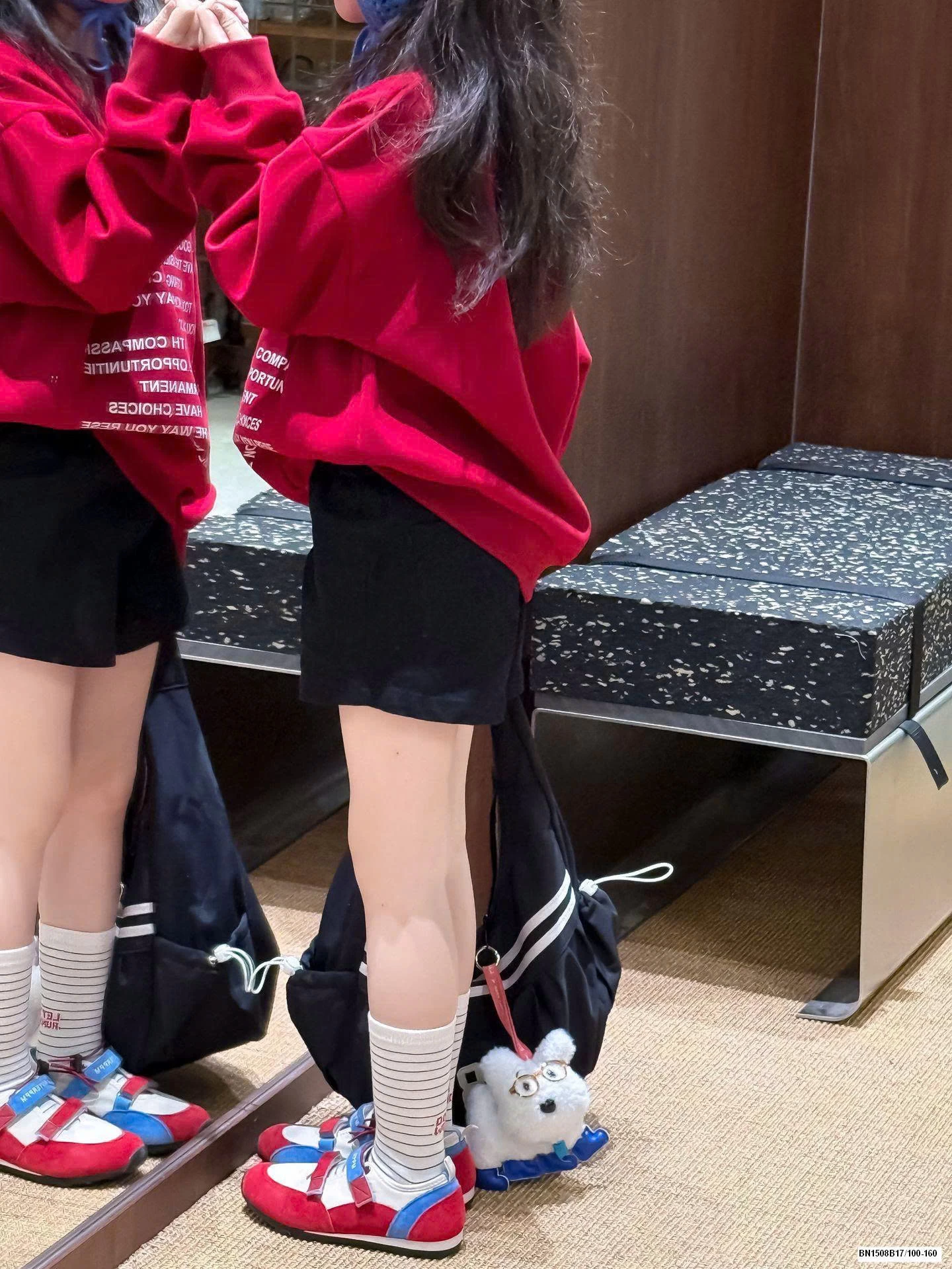 SET ÁO NỈ ĐỎ MIX QUẦN SHORT ĐEN