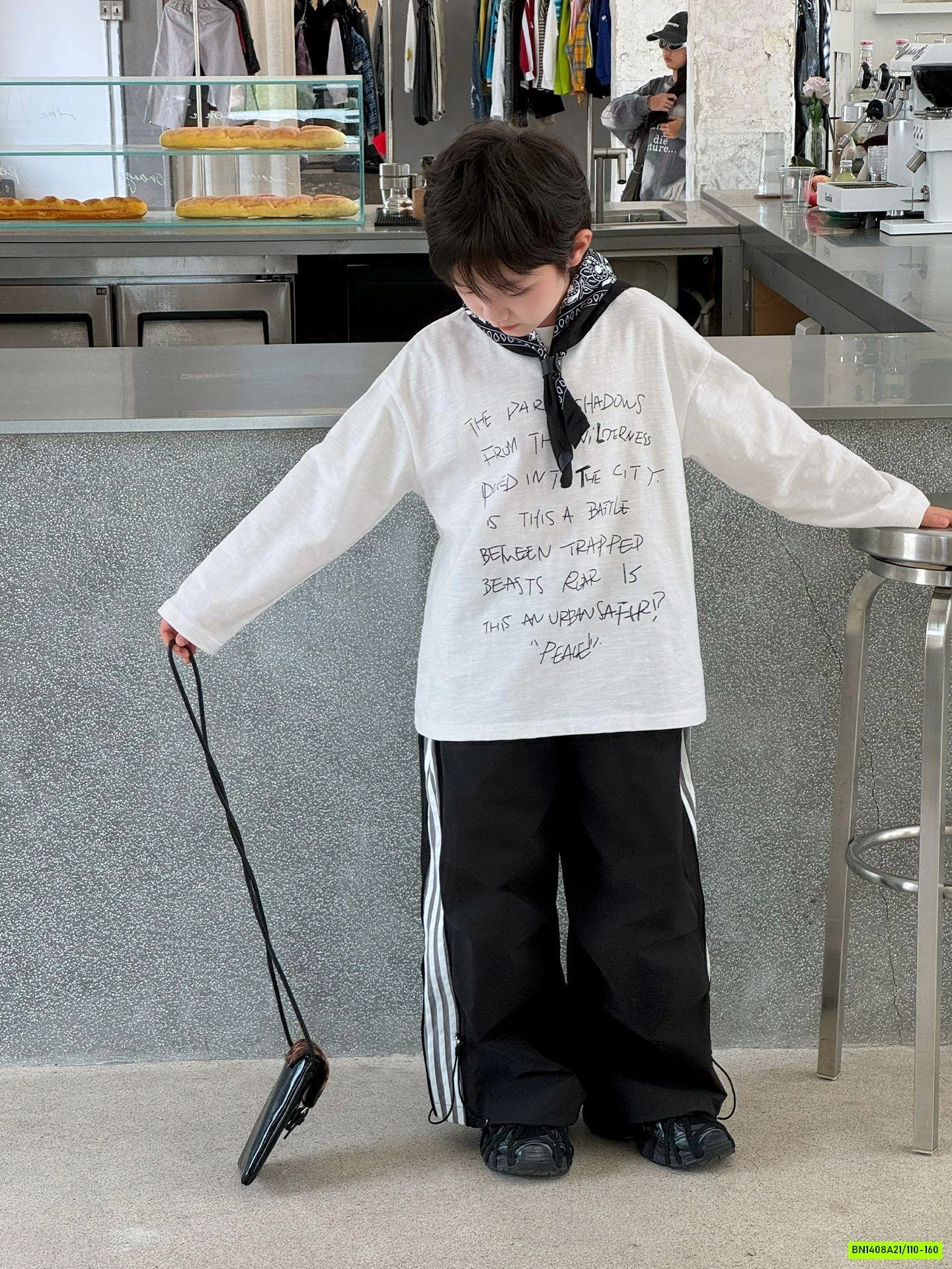 ÁO THUN XƯỚC IN CHỮ NHỎ