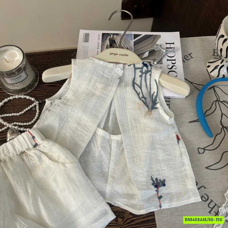 SÉT ĐŨI THÊU HOA SÁT NÁCH