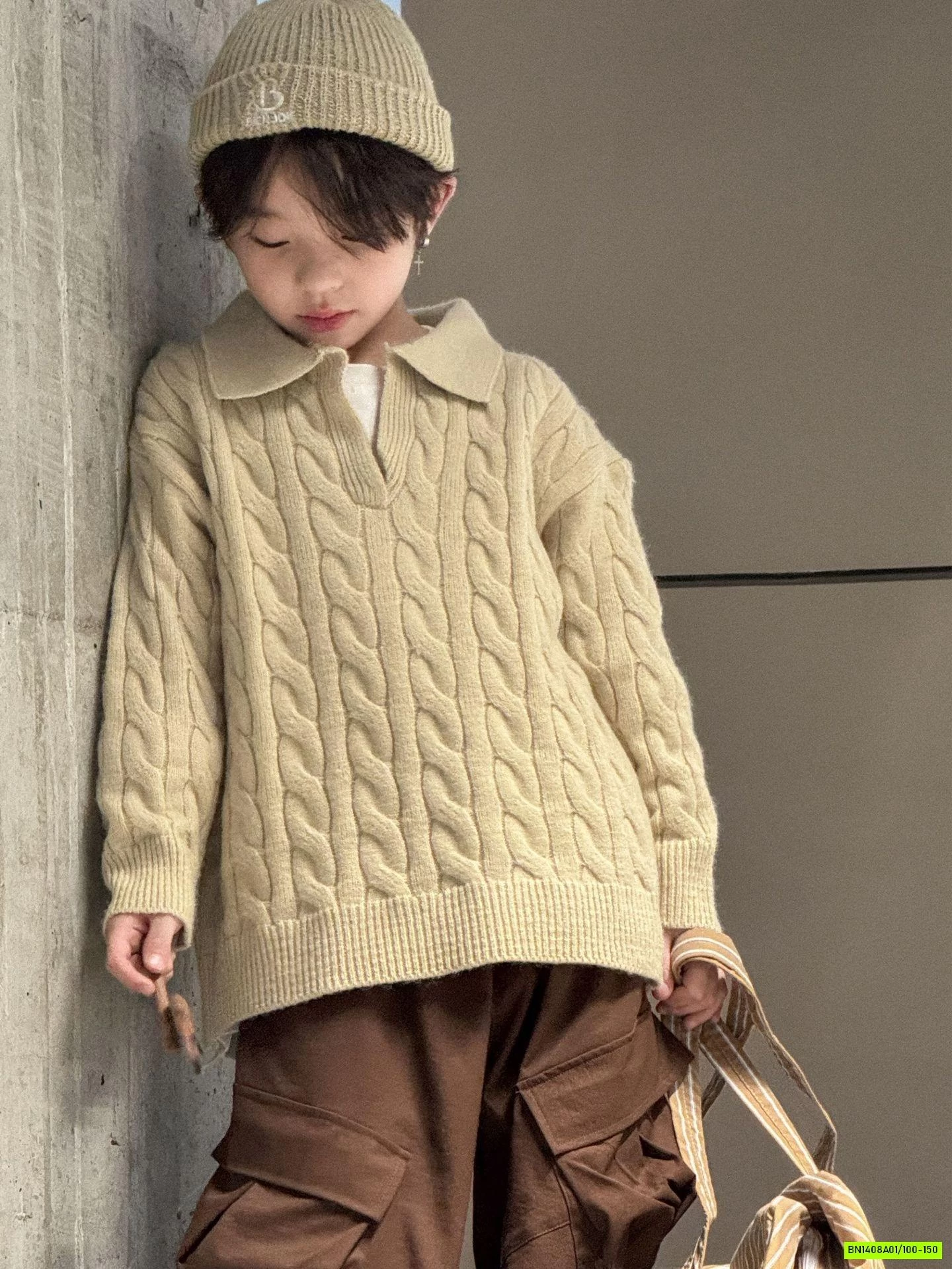 ÁO LEN VẶN THỪNG CỔ BẺ