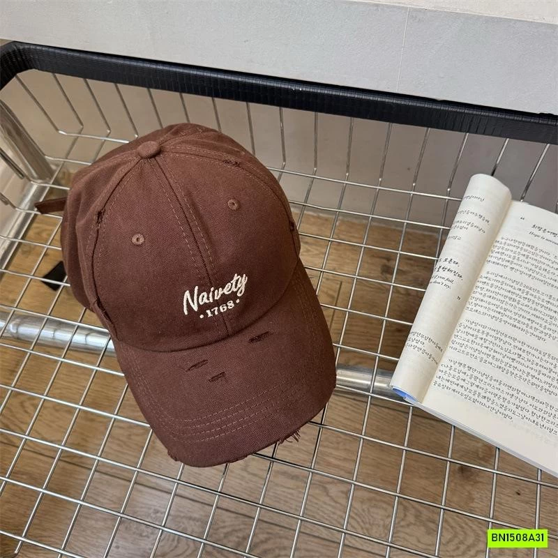 MŨ KẾT THÊU CHỮ VIỀN RÁCH CÁ TÍNH