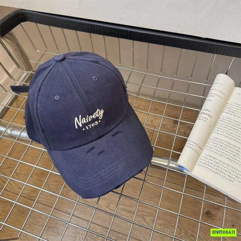 MŨ KẾT THÊU CHỮ VIỀN RÁCH CÁ TÍNH