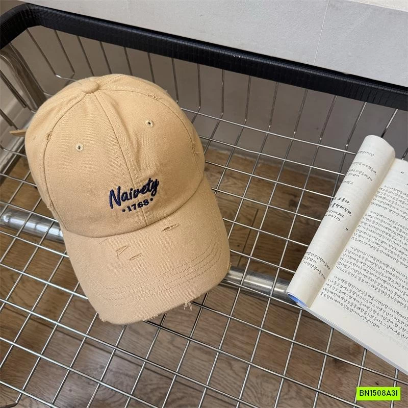 MŨ KẾT THÊU CHỮ VIỀN RÁCH CÁ TÍNH