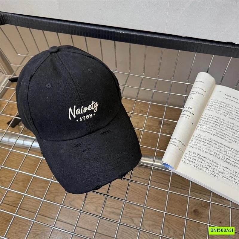 MŨ KẾT THÊU CHỮ VIỀN RÁCH CÁ TÍNH