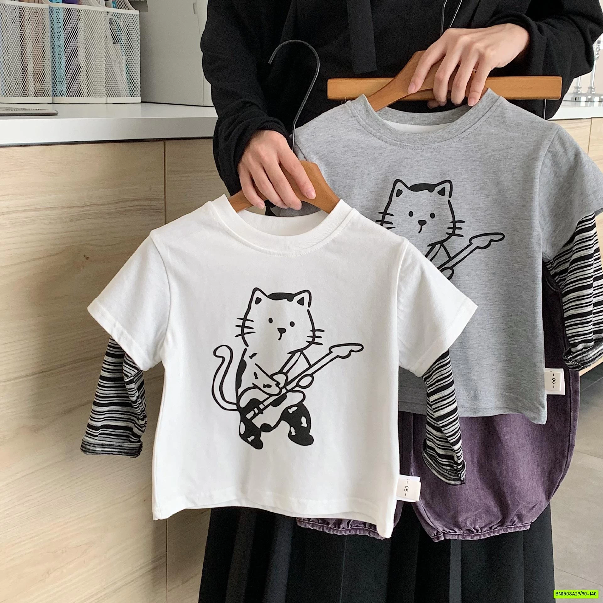 ÁO THUN IN MÈO GIẢ 2 LỚP TAY KẺ