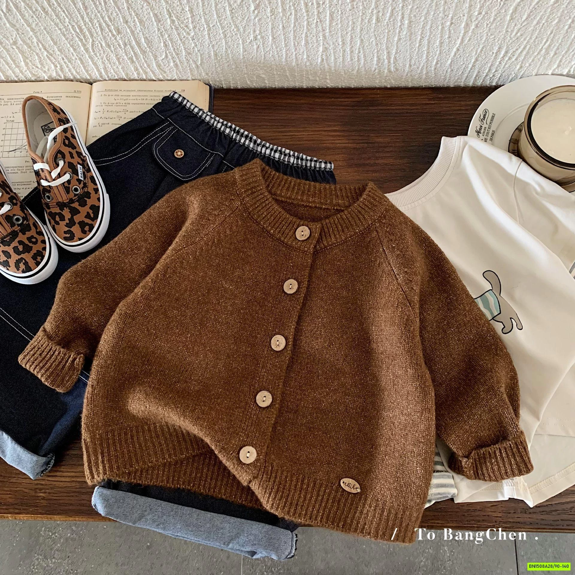 KHOÁC LEN NÂU VINTAGE