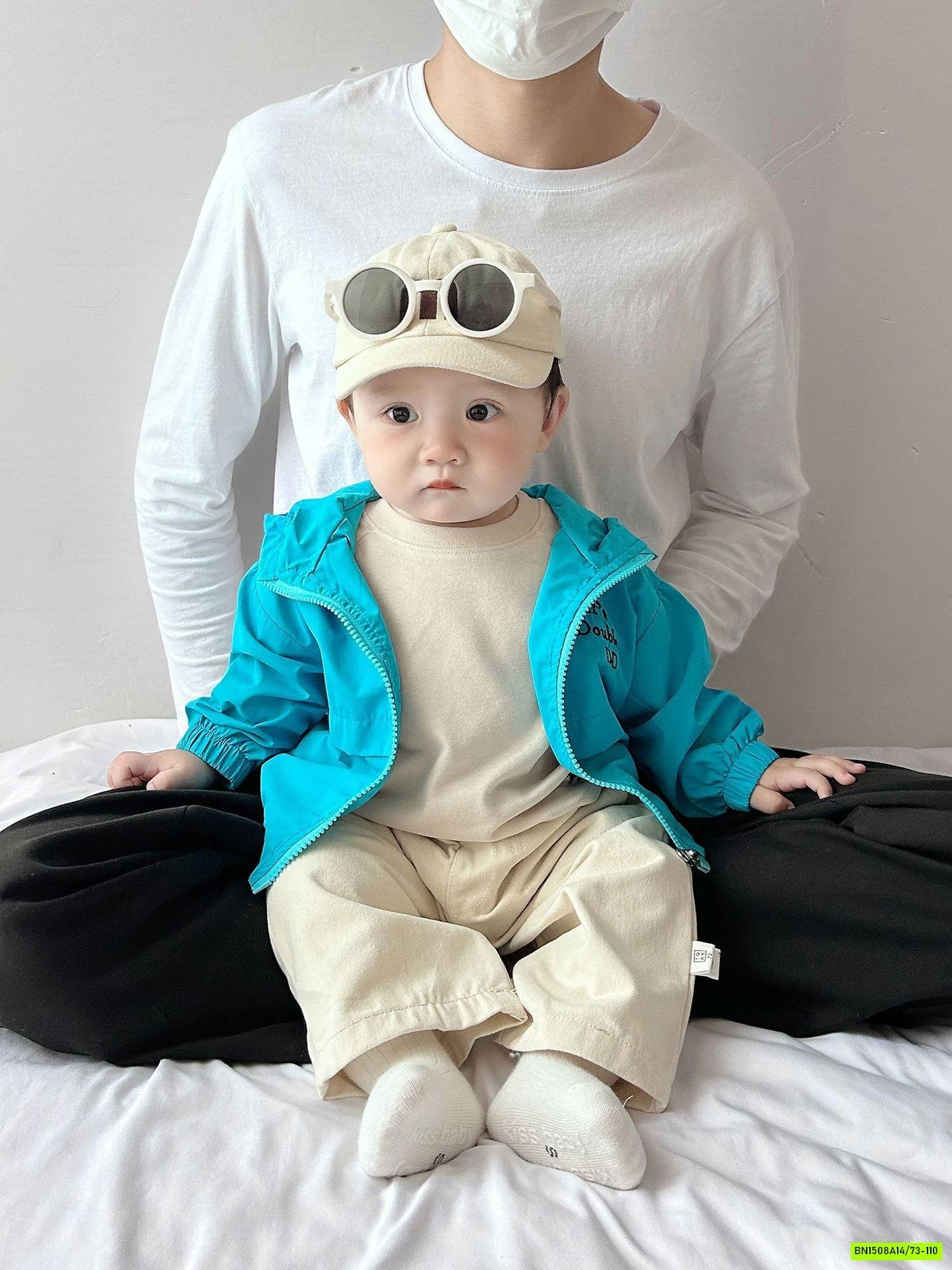 KHOÁC GIÓ LIỀN MŨ SIZE NH