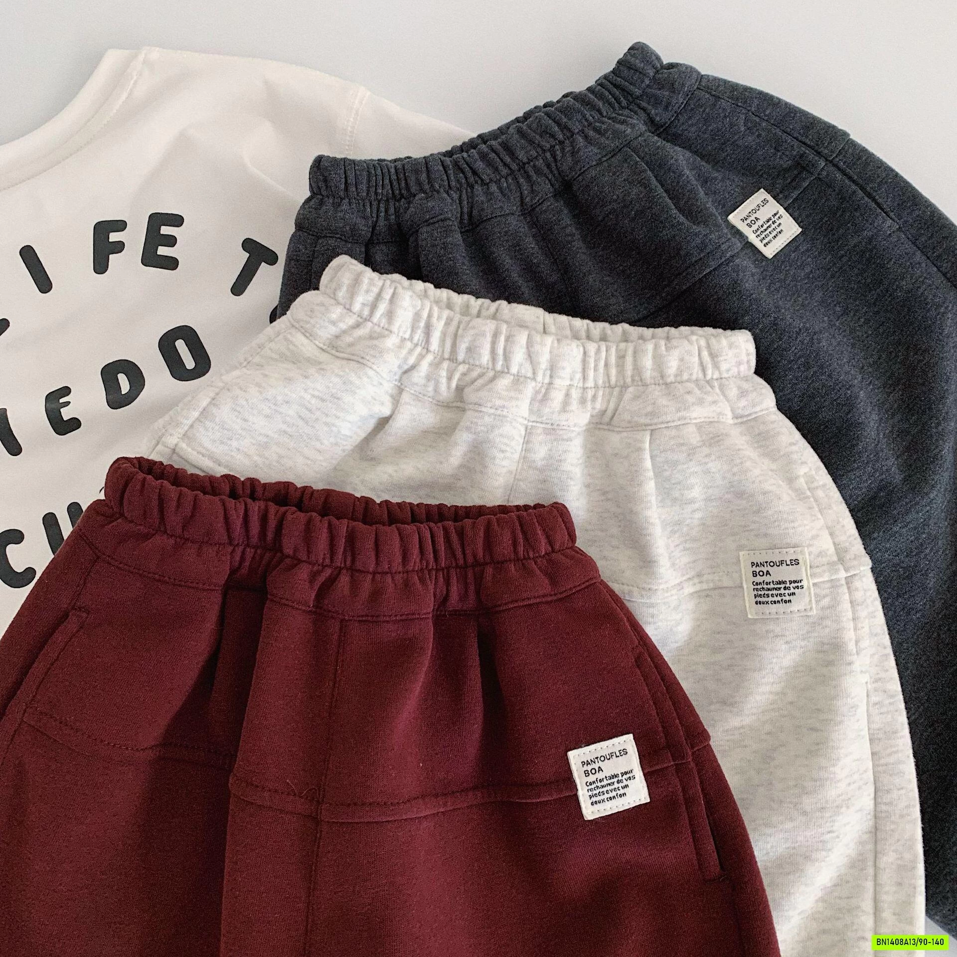 JOGGER NỈ GẮN MÁC