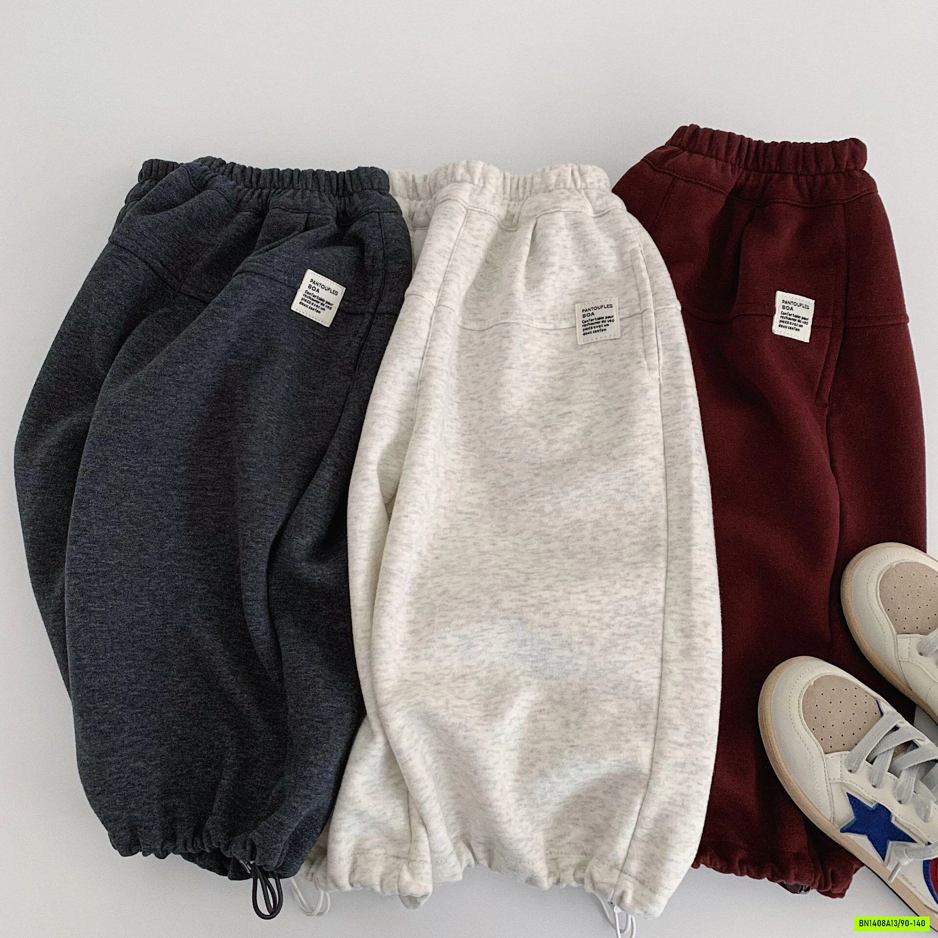 JOGGER NỈ GẮN MÁC