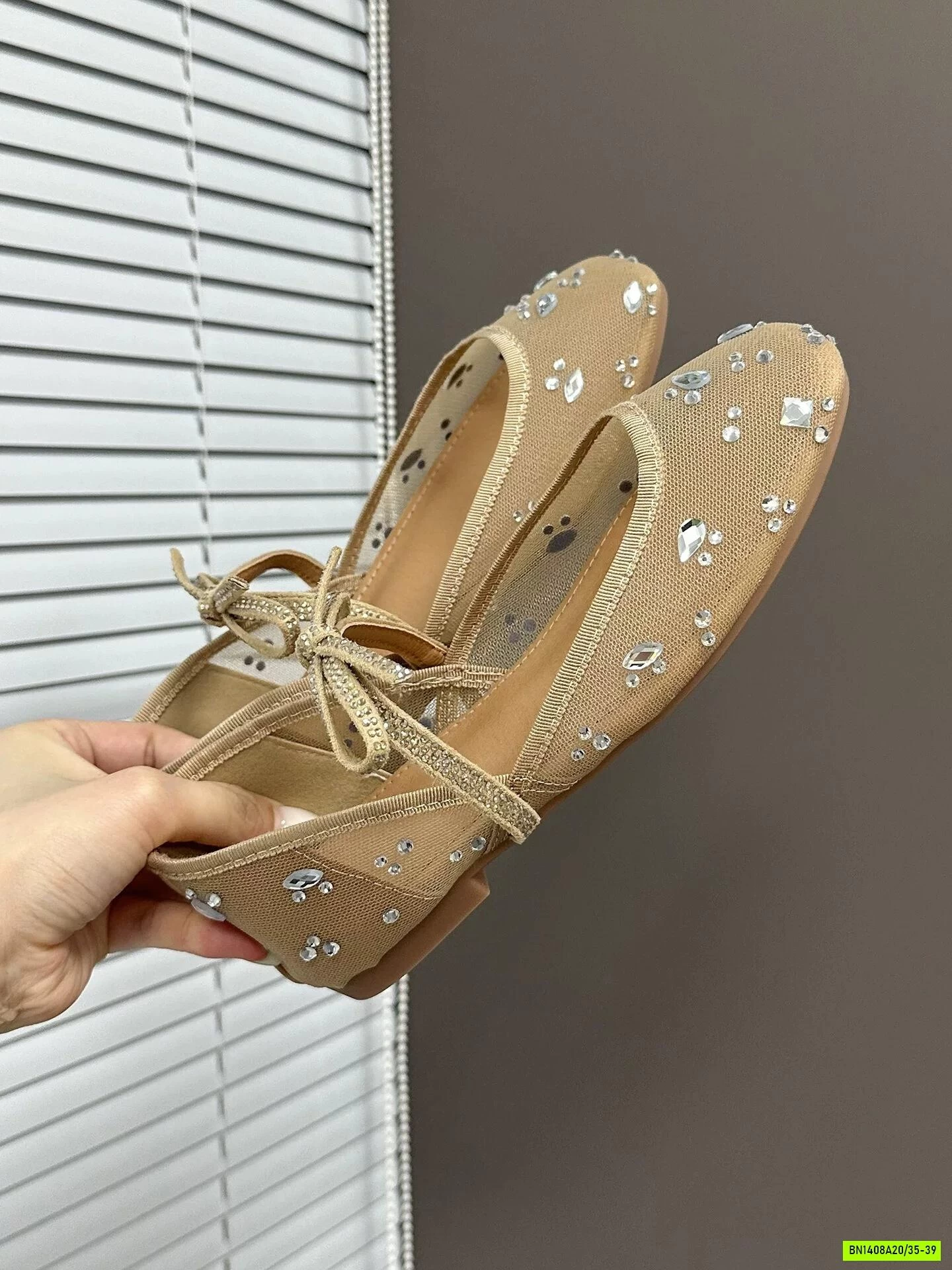 GIÀY MARY JANE LƯỚI GẮN ĐÁ KIỂU PHÁP