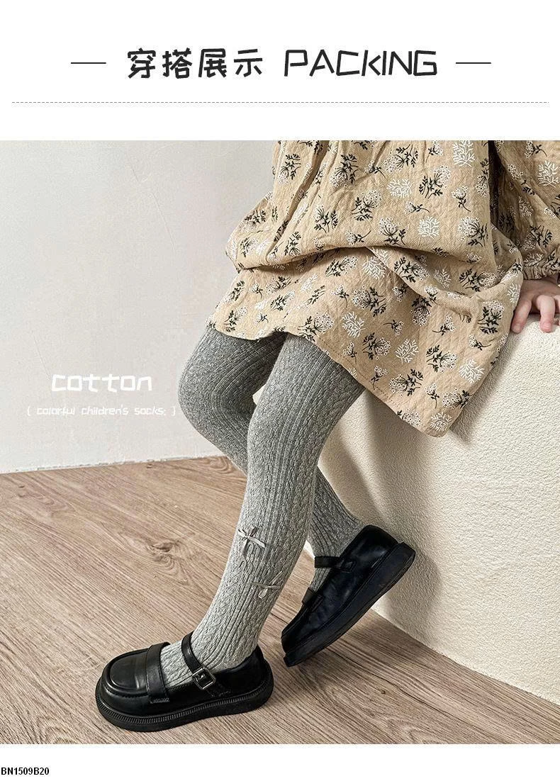 QUẦN TẤT MIU MIU GẮN NƠ