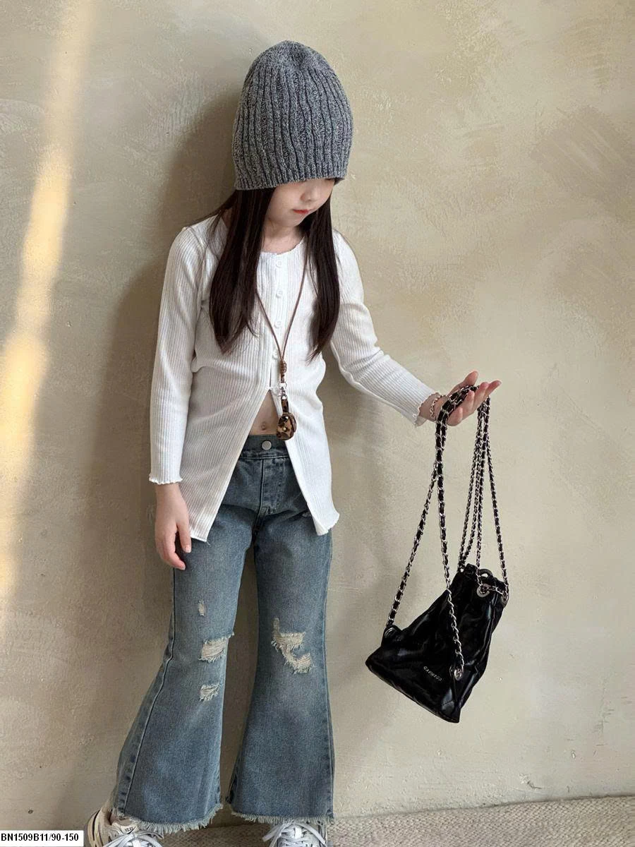 ÁO DÀI TAY SẺ TÀ TRƯỚC CÁ TÍNH