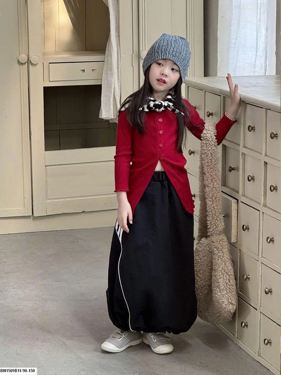 ÁO DÀI TAY SẺ TÀ TRƯỚC CÁ TÍNH