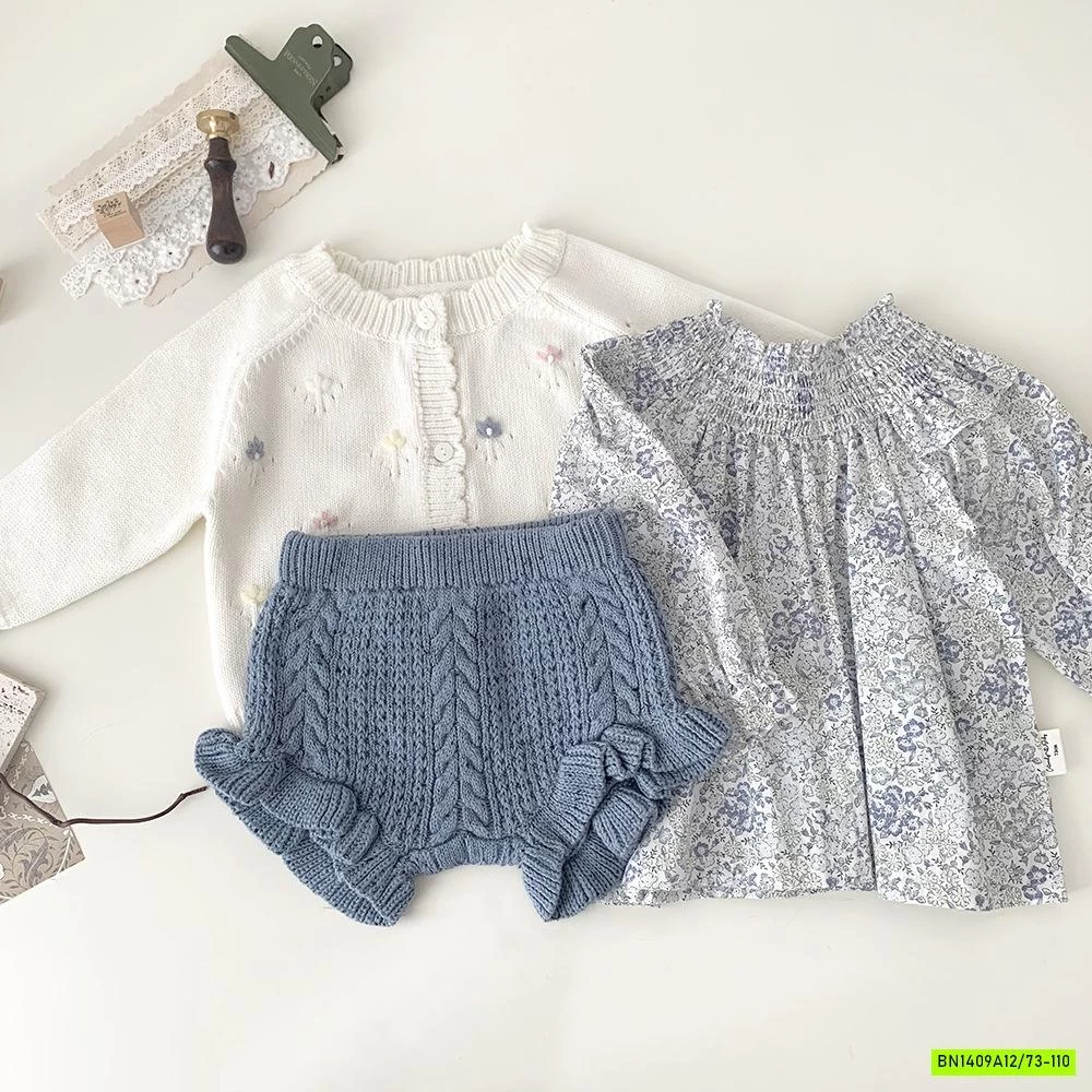 KHOÁC LEN THÊU HOA NHÍ CUTEMILY