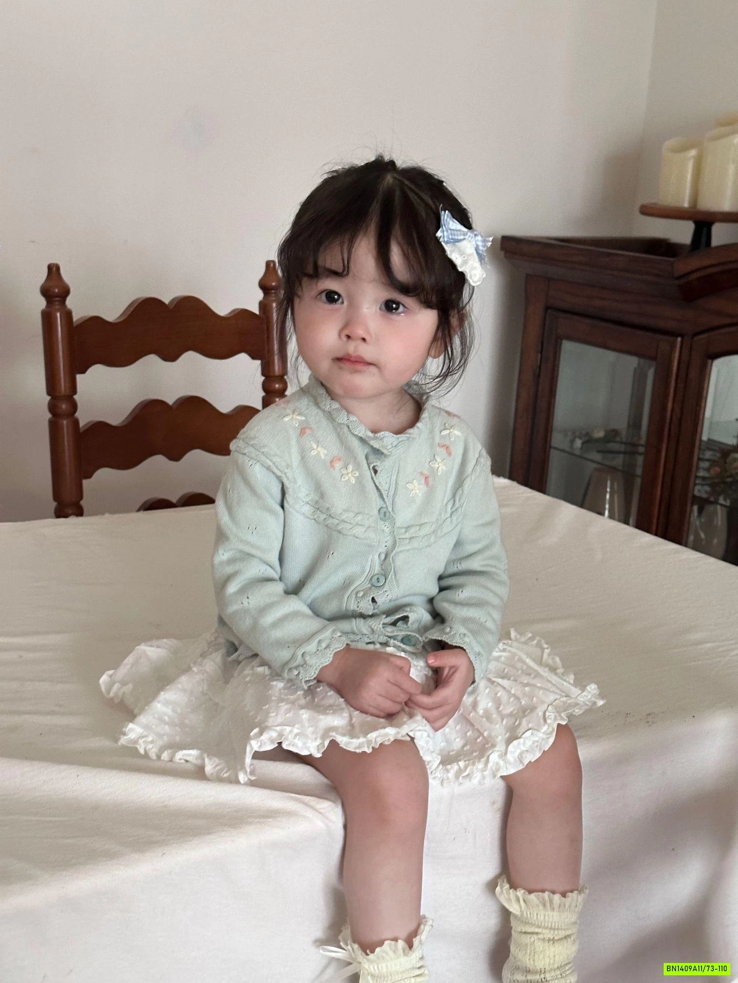 KHOÁC LEN THÊU HOA CUTEMILY