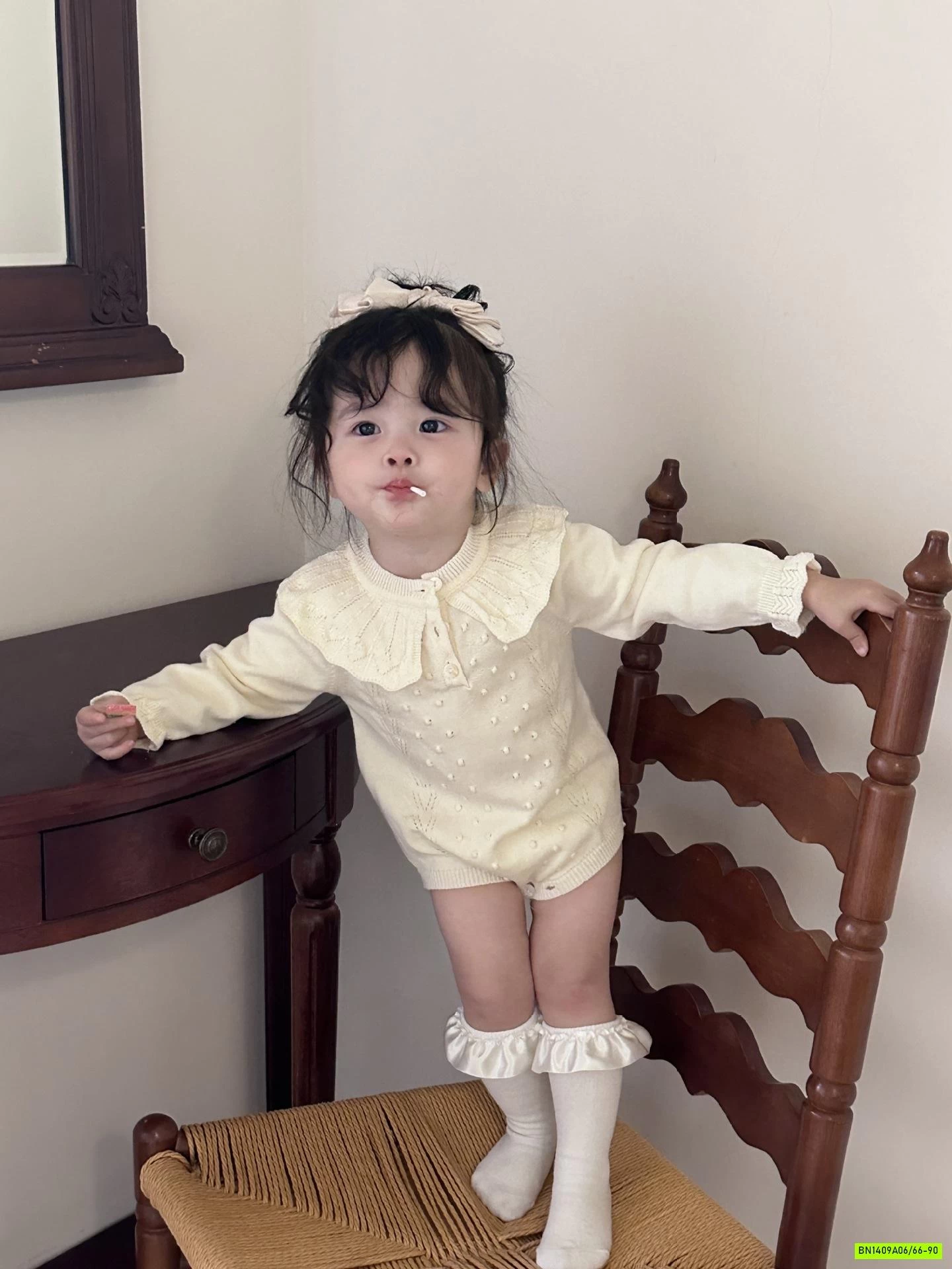 BODY LEN CỔ CHOÀNG THÊU CUTEMILY